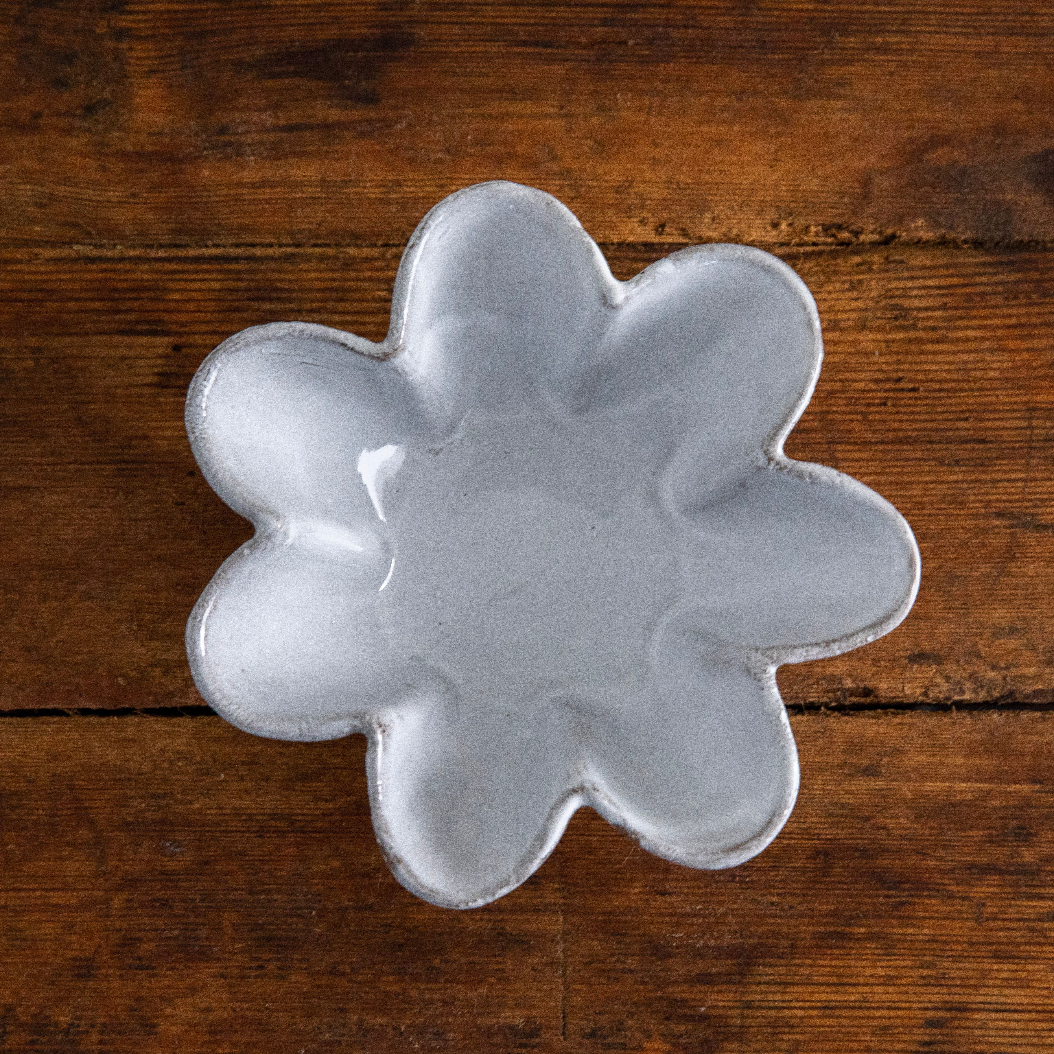 Astier de Villatte <br> Medium Fifine Saucer