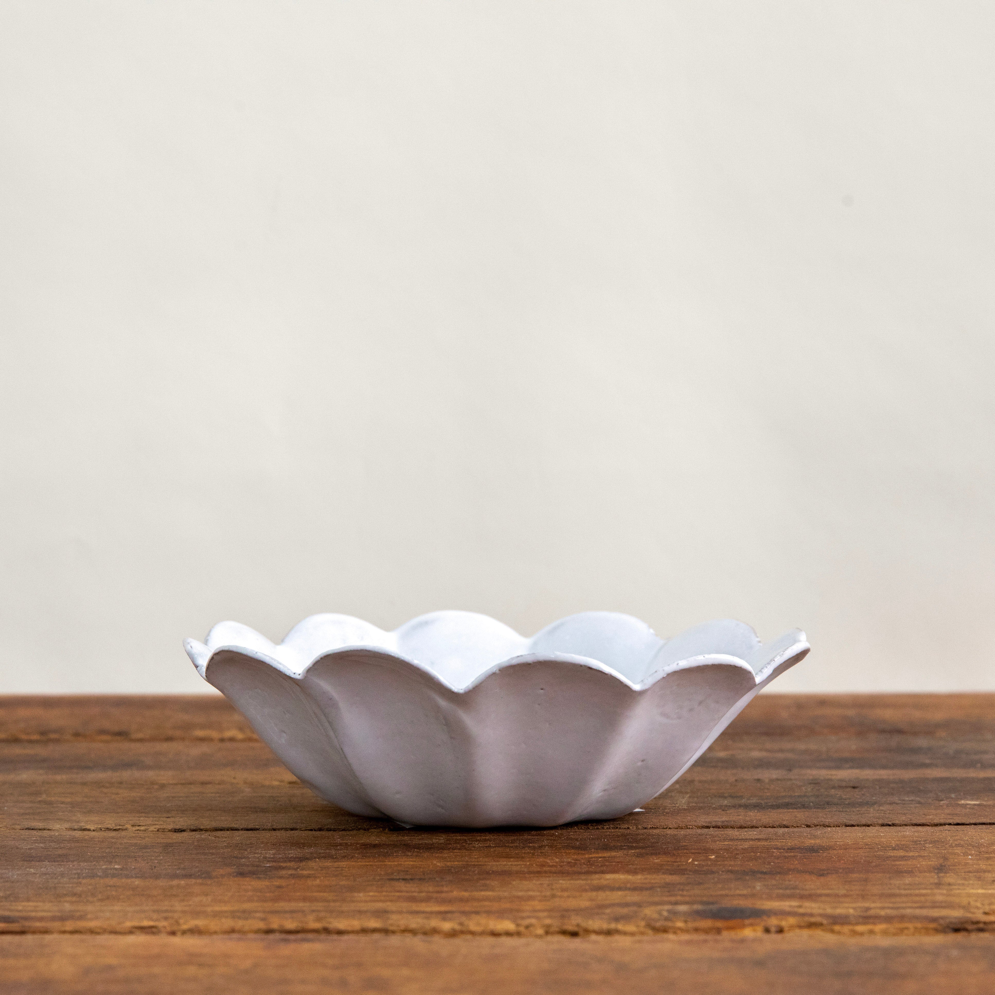 Astier de Villatte <br> Marguerite Small Fruit Bowl