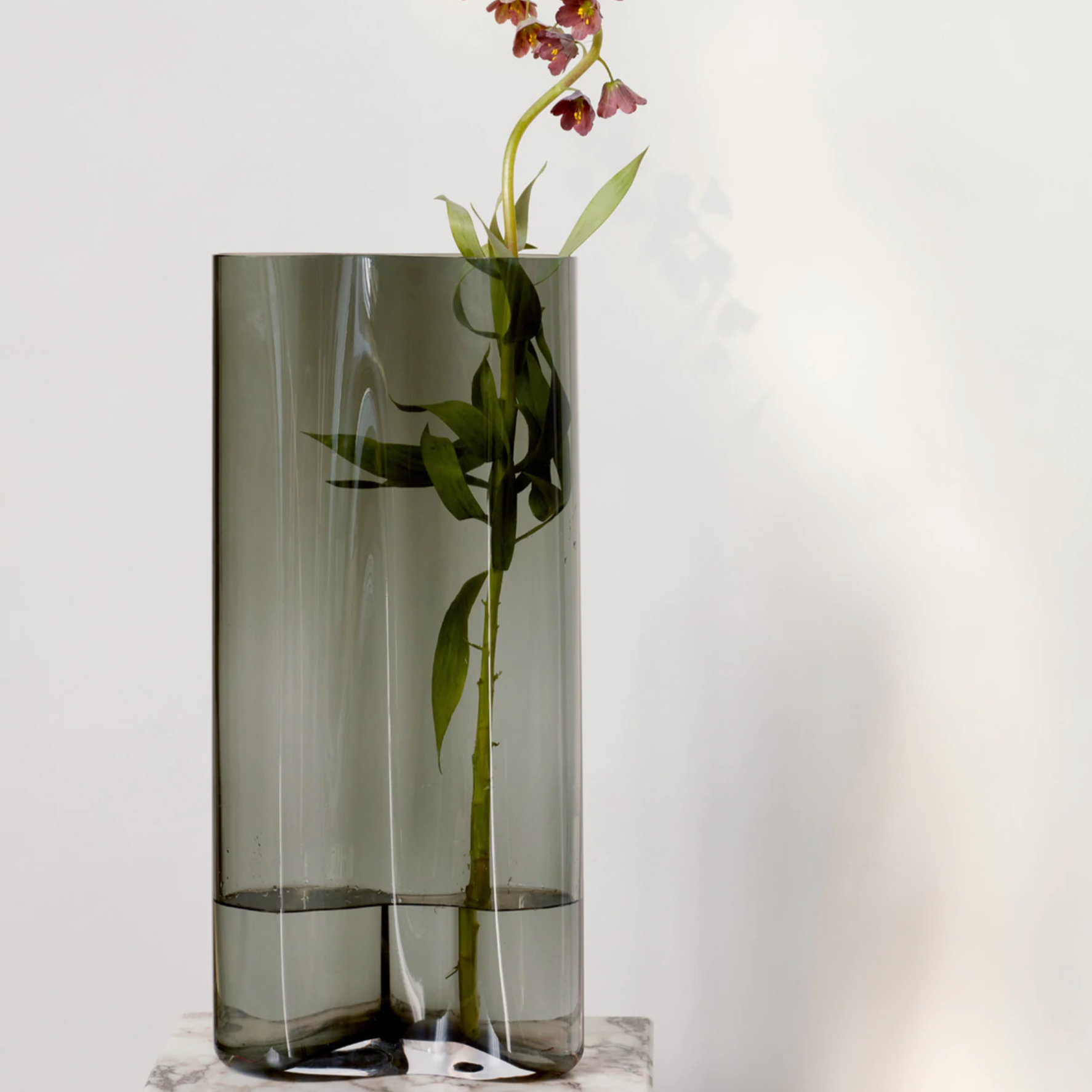 Gabriel Tan <br> Aer Vase