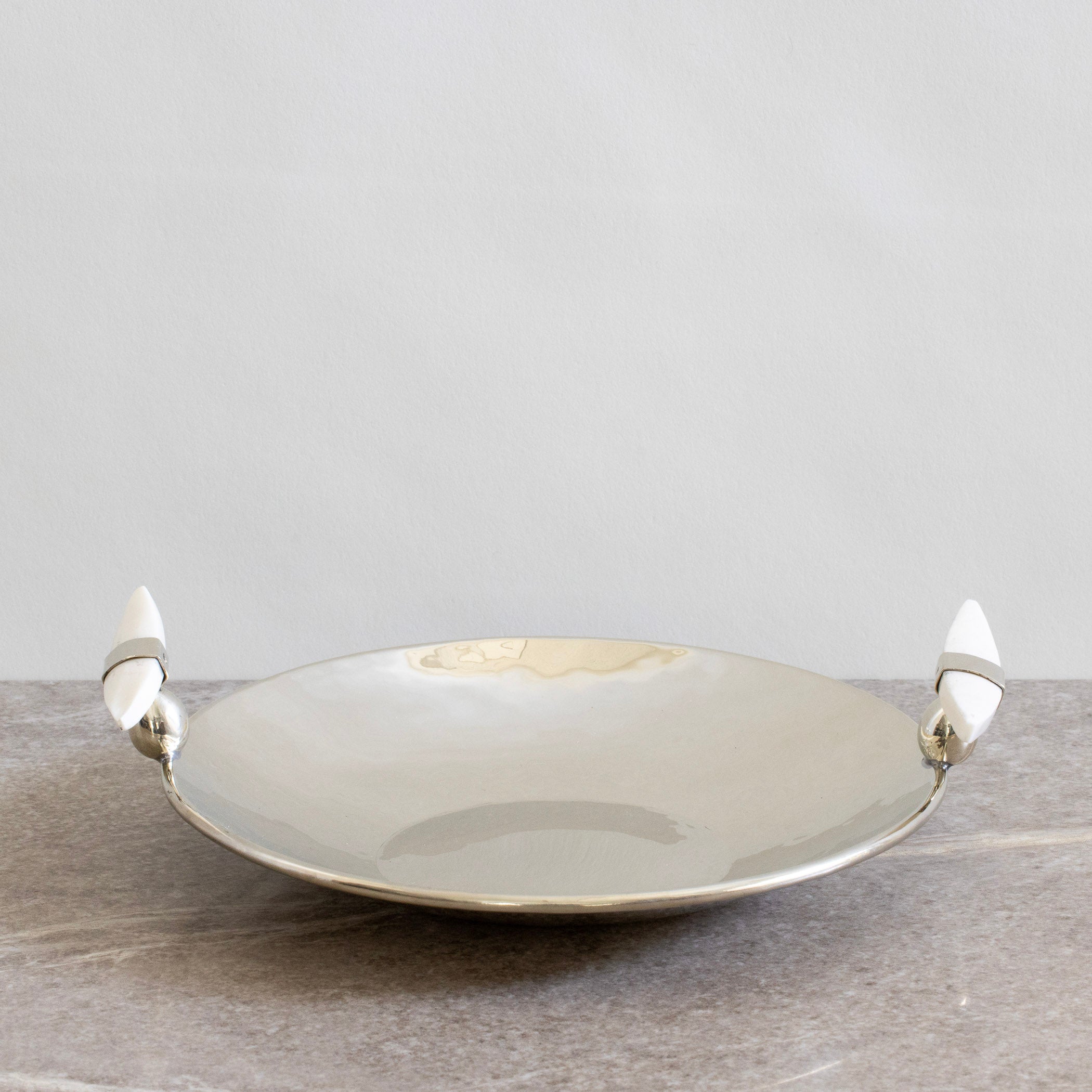 Cerro Round Tray <br> Alpaca Metal & Bone