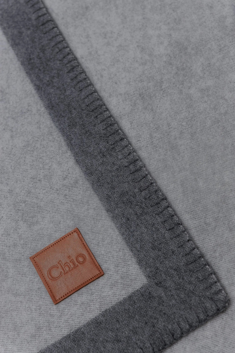 Chio <br> London Throw