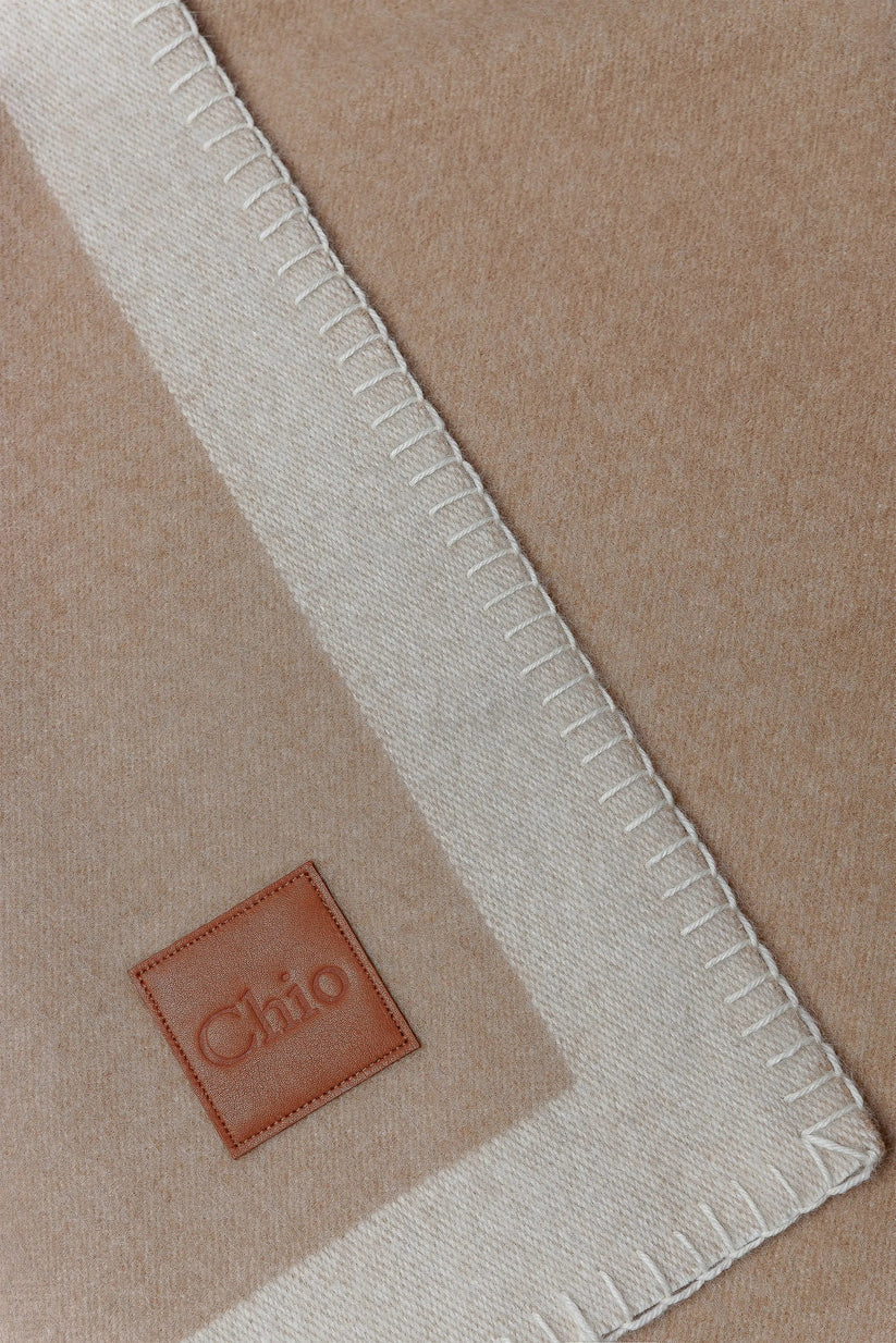 Chio <br> London Throw