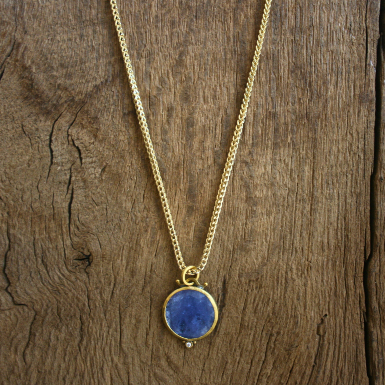 Mirta Tummino <br> Tanzanite Necklace with Diamond