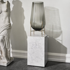 Theresa Rand <br> Échasse Vase