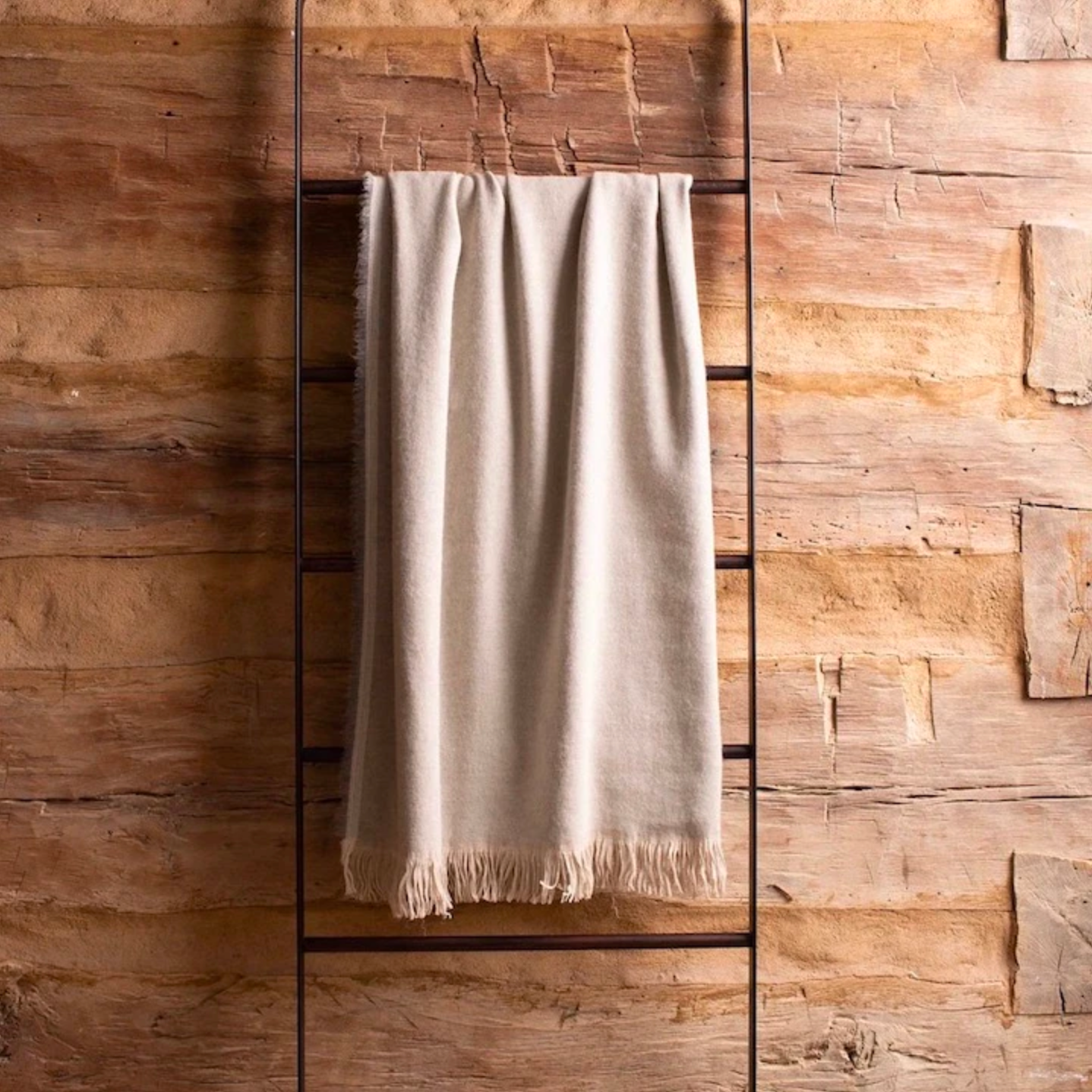 Alpaca-Wool Throw <br> Ica