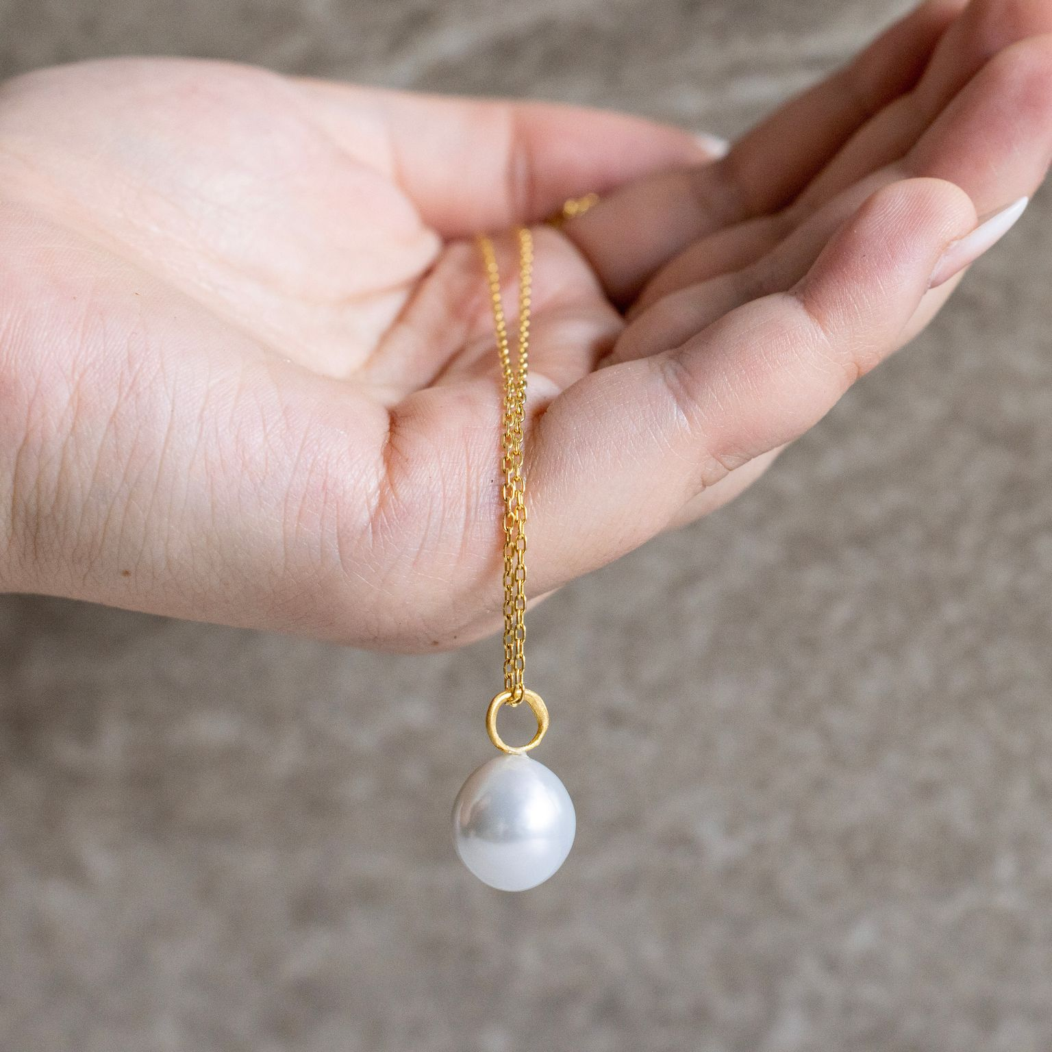 Rosanne Pugliese <br>South Sea Pearl with 22K Gold Bale, set on 14K Gold Chain