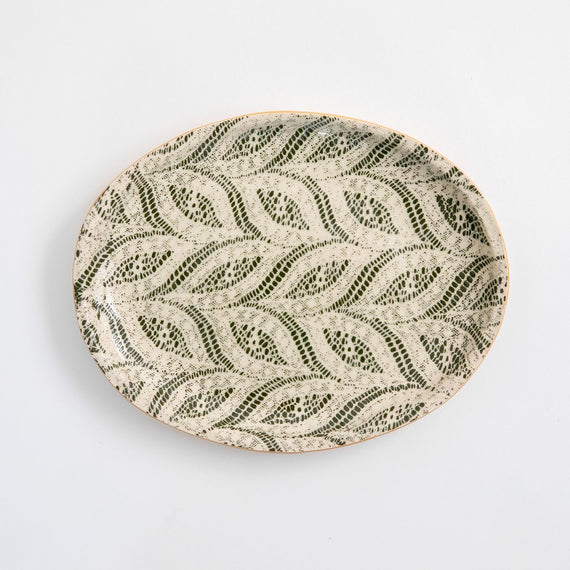 Small oval paisley pine